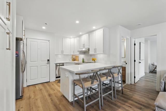 1562 Camino Del Mar, Del Mar CA: https://media.crmls.org/mediaz/85d0a1f6-01db-4d20-98ee-950dd21744b0.jpg