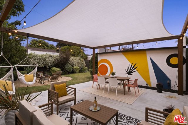 2907 Potomac Avenue, Los Angeles CA: https://media.crmls.org/mediaz/85d0c7c0-968d-443b-aae9-36a28b23a774.jpg