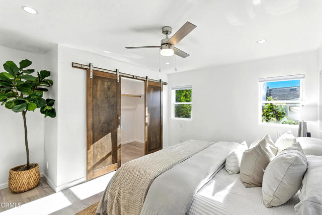 7917 Ostrom Avenue, Van Nuys CA: https://media.crmls.org/mediaz/85d16c26-f665-4c53-838d-040fa5d09119.jpg