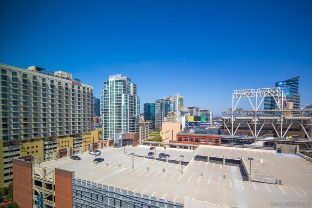 207 5Th Ave, San Diego CA: https://media.crmls.org/mediaz/85d1e366-b92e-491a-b3fc-e5a02faab59c.jpg