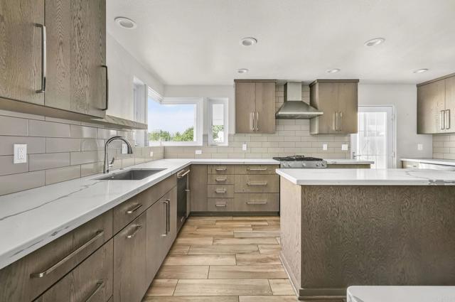 Detail Gallery Image 11 of 45 For 3112 N Mountain View Dr, San Diego,  CA 92116 - 4 Beds | 2 Baths