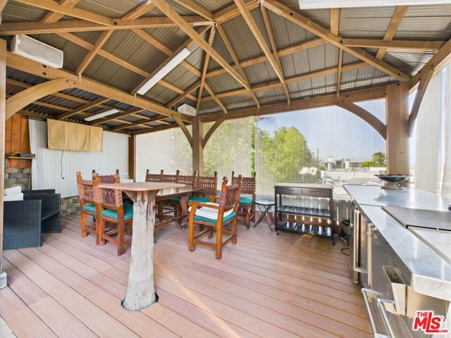 4723 Dunas Lane, Tarzana CA: https://media.crmls.org/mediaz/85d30673-8f0e-462c-ab79-60b2eb8a09df.jpg