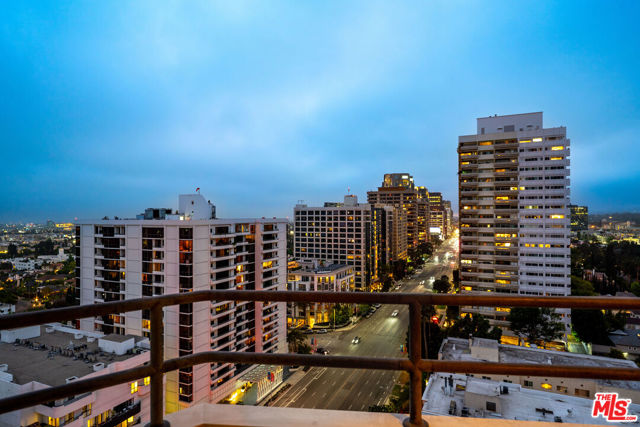 10601 Wilshire Boulevard, Los Angeles CA: https://media.crmls.org/mediaz/85d31e25-c1b0-4421-87e8-1d19a753a3c2.jpg