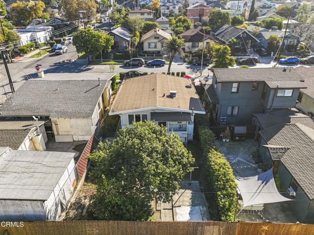 851 N Rampart Boulevard, Los Angeles CA: https://media.crmls.org/mediaz/85d335fb-d313-4513-a037-c8a7727c0c30.jpg