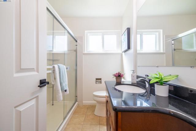 27830 Thackeray Ave, Hayward CA: https://media.crmls.org/mediaz/85d3615d-d7db-4fb1-89bd-02072acc8af9.jpg