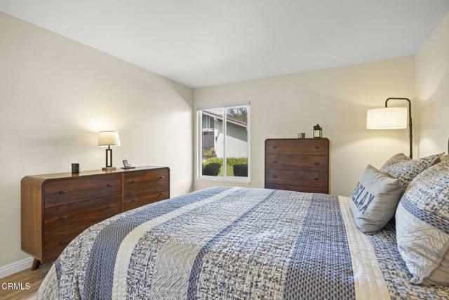 658 Holly Avenue, Oxnard CA: https://media.crmls.org/mediaz/85d36a0f-f8f7-4650-8302-6e7e1c8b0974.jpg