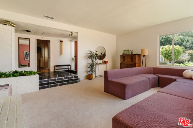 4220 Hillcrest Drive, Los Angeles CA: https://media.crmls.org/mediaz/85d3810f-e7d8-47e3-a7f1-8887c729c4d9.jpg