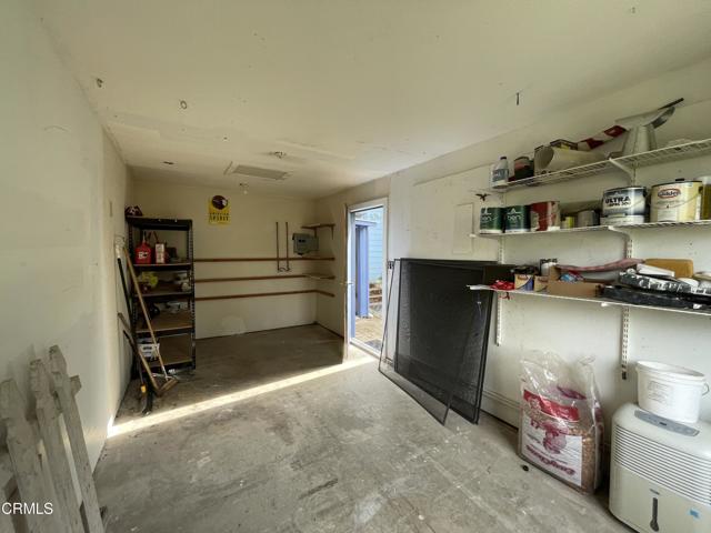 458 E San Francisco Avenue, Willits CA: https://media.crmls.org/mediaz/85d3cf09-7dca-4770-b9cd-9cef7cd52f3d.jpg
