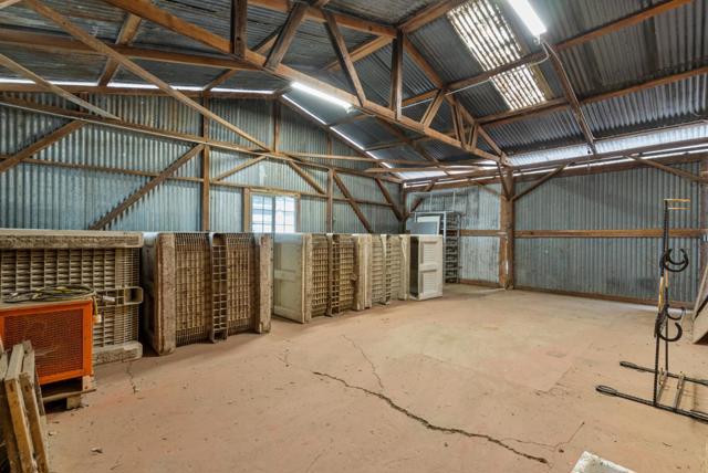 804 Comstock Road, Hollister CA: https://media.crmls.org/mediaz/85d41cac-3151-4a5d-bc5d-7400542ddf7a.jpg