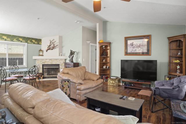 Image 14 of 60 For 9421 Los Coches Rd