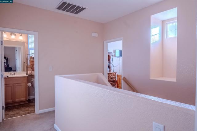 7519 Georgica Way, Sacramento CA: https://media.crmls.org/mediaz/85d4e081-cd0c-45ac-85ad-db7587805ec9.jpg
