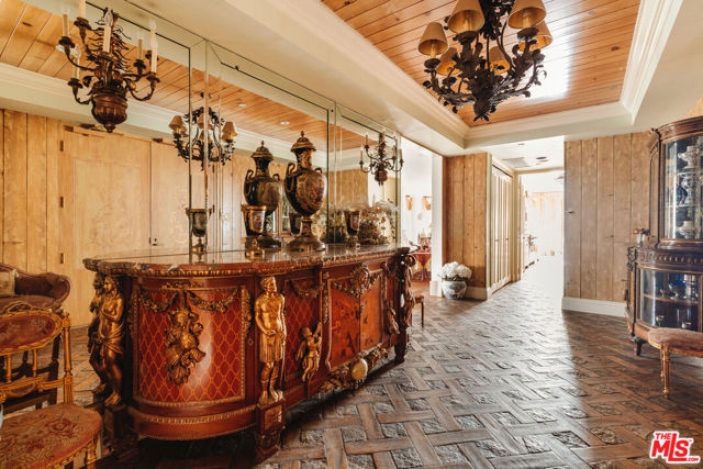 10601 Wilshire Boulevard, Los Angeles CA: https://media.crmls.org/mediaz/85d4faa7-bbcc-471e-a2b1-4cce89145ced.jpg