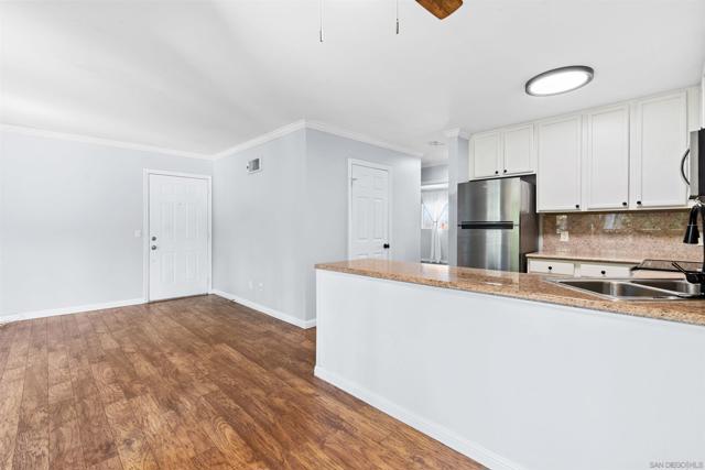 1280 W Main St, El Cajon CA: https://media.crmls.org/mediaz/85d5e7ec-e3d8-479b-9fd7-32ba3088d0a1.jpg