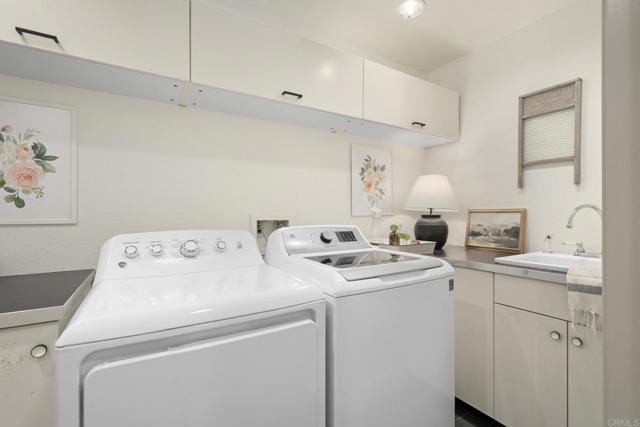 Image 31 of 68 For 1055 Olive Crest Drive