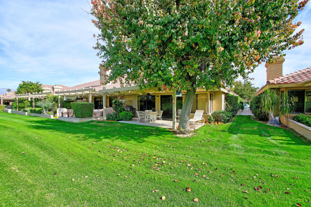 41351 Woodhaven Drive W, Palm Desert, CA 92211