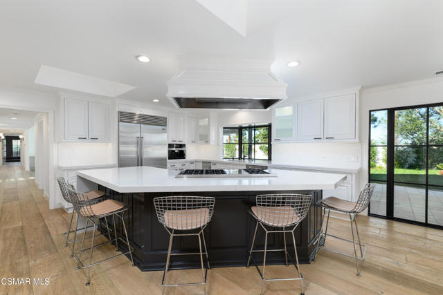 87 Pinecrest Road, Westlake Village CA: https://media.crmls.org/mediaz/85db72f2-c4f9-4a7c-a1e4-e37e5d0b8edc.jpg