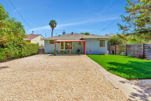 21 Otay Avenue, San Mateo CA: https://media.crmls.org/mediaz/85db9491-11c7-4b99-9386-d2276bf2e98f.jpg