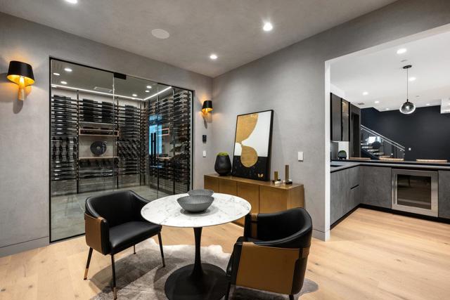 89 Tallwood Court, Atherton CA: https://media.crmls.org/mediaz/85dbf0cc-3522-4e47-a627-1ec6adaead43.jpg
