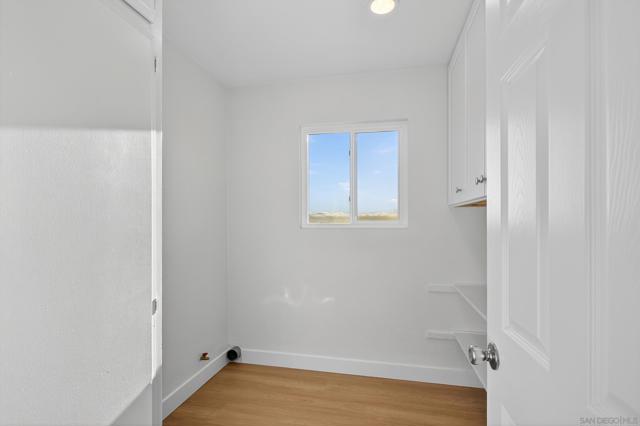 4060 Rosarita Dr, La Mesa CA: https://media.crmls.org/mediaz/85dbffc2-aa99-4835-966d-e30652d244a5.jpg