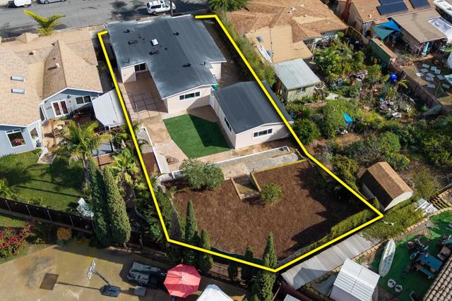 Detail Gallery Image 51 of 75 For 3840 Tomahawk Ln, San Diego,  CA 92117 - 5 Beds | 2 Baths