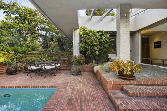 635 Rockwood Road, Pasadena CA: https://media.crmls.org/mediaz/85dc0428-ab0b-4769-933e-6da8d680021c.jpg