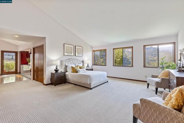 39 Mira Loma Rd, Orinda CA: https://media.crmls.org/mediaz/85dcb7f0-bd6d-4536-b739-713c401db0f6.jpg