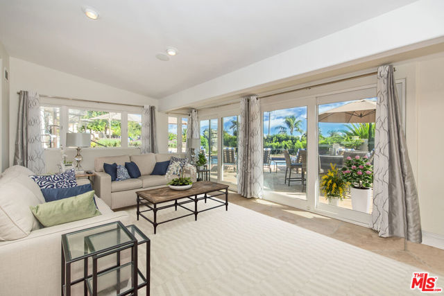 1601 Alisa Estate, Santa Barbara CA: https://media.crmls.org/mediaz/85dd999b-601c-4ea6-9eb0-469378a02bff.jpg