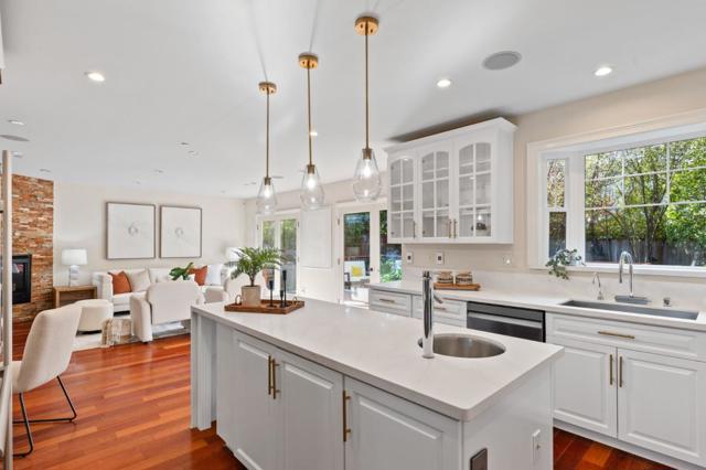 2124 Oakley Avenue, Menlo Park CA: https://media.crmls.org/mediaz/85ddb948-7ac9-46af-aed2-dc5c00e84f77.jpg
