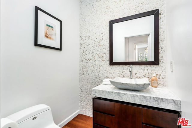 1830 Westholme Avenue, Los Angeles CA: https://media.crmls.org/mediaz/85de593b-aa5a-46cc-b9f2-883e9158fcd0.jpg