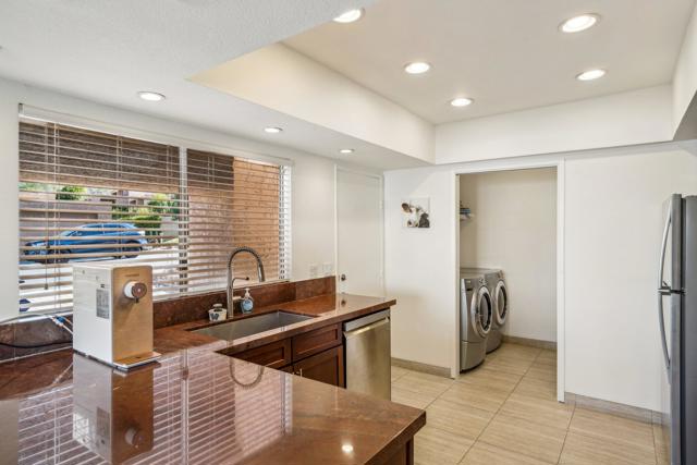 73440 Dalea Lane, Palm Desert CA: https://media.crmls.org/mediaz/85deeeae-8fd8-4440-8d6c-fcea30ceb4dc.jpg