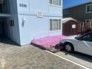 3335 Los Prados Street, San Mateo CA: https://media.crmls.org/mediaz/85df4bc9-a35b-4b61-83c4-2412c1ac9122.jpg