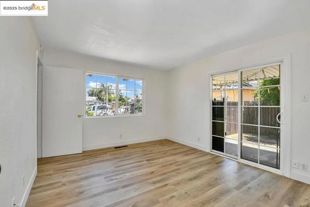 3026 El Monte Ct, Antioch CA: https://media.crmls.org/mediaz/85e02e94-680e-4533-9b27-14cd5e0c59a5.jpg