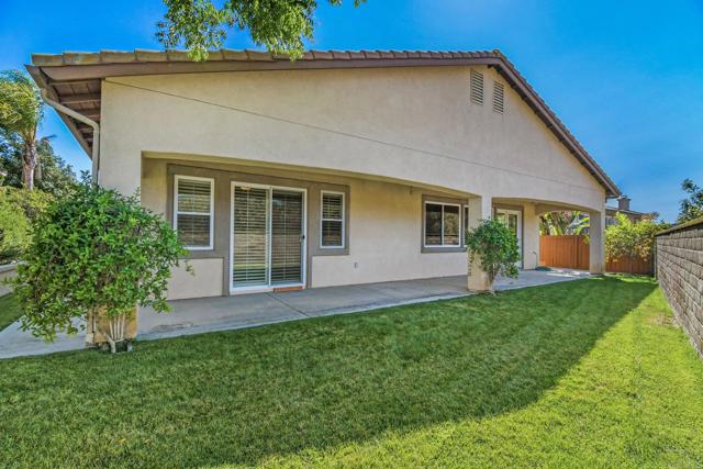 2547 N Trail Court, Chula Vista CA: https://media.crmls.org/mediaz/85e093a8-966f-4117-8d1b-d8b5ec7cd231.jpg