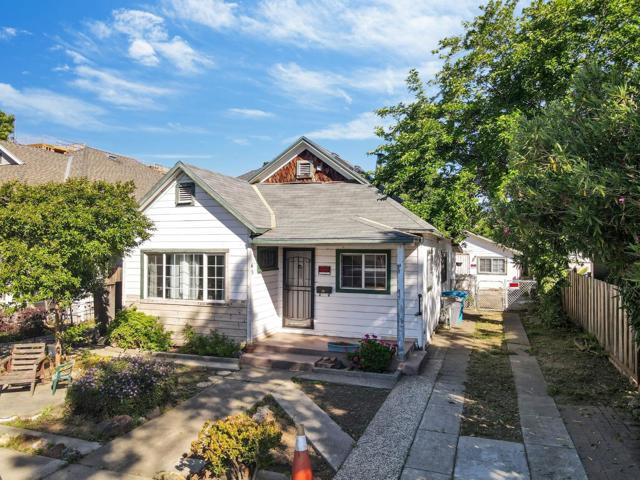 65 E 2nd Street, Morgan Hill CA: https://media.crmls.org/mediaz/85e25ce5-ae51-4b4f-a395-6045858088db.jpg
