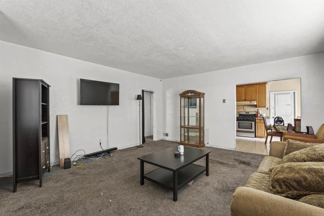 127 W 5Th Avenue, Escondido CA: https://media.crmls.org/mediaz/85e2a208-9c07-46ec-a525-2a6a73d54a9e.jpg