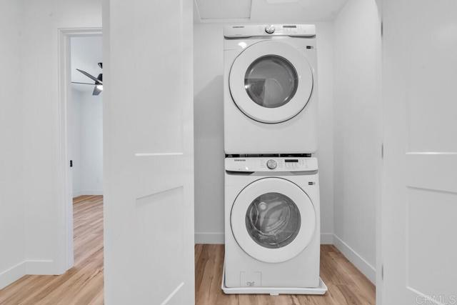 229 Yacon Street, Vista CA: https://media.crmls.org/mediaz/85e2ded8-6df4-4d7c-9f52-f610e8cac254.jpg