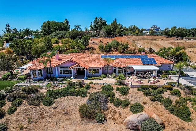 Detail Gallery Image 1 of 1 For 2904 via Asoleado, Alpine,  CA 91901 - 4 Beds | 4 Baths