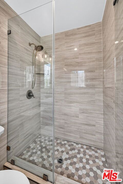 1442 Ellsmere Avenue photo 14