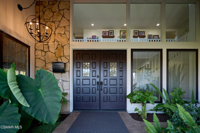 1841 Fallview Road, Westlake Village CA: https://media.crmls.org/mediaz/85e38999-fc77-4670-b5ab-992974664033.jpg