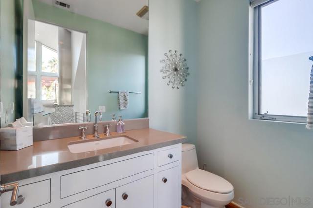 1016 1st St, Coronado CA: https://media.crmls.org/mediaz/85e3c77f-20f6-4890-b2c0-22a3373bf7d1.jpg