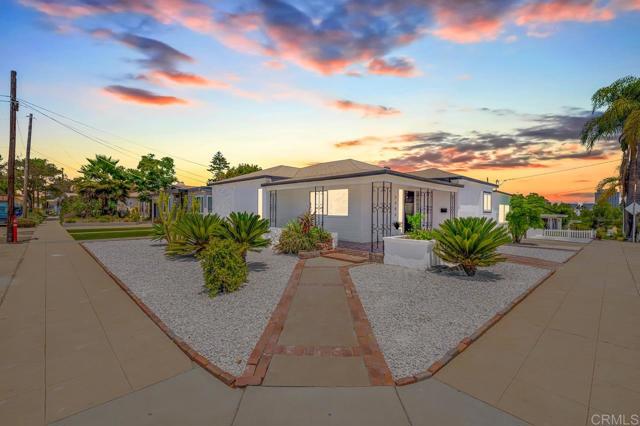 3505 Ibis Street, San Diego CA: https://media.crmls.org/mediaz/85e3d547-d966-4617-bfc3-b28105fcd20a.jpg
