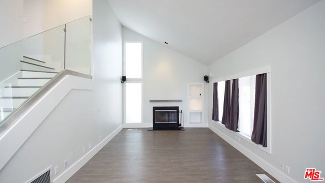 Drew Fenton | 2724 Angelo Drive Los Angeles CA | MLS: 7438883