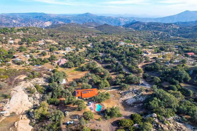 20320 Deerhorn Valley Road, Jamul, California 91935, 4 Bedrooms Bedrooms, ,4 BathroomsBathrooms,Single Family Residence,For Sale,Deerhorn Valley Road,250019383SD