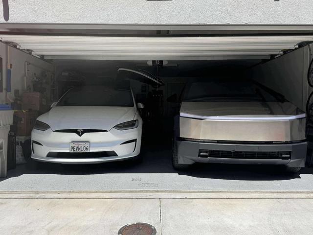 5713 Immersion Loop, San Jose CA: https://media.crmls.org/mediaz/85e56ab4-dadc-45c2-978f-c2d583849c5b.jpg