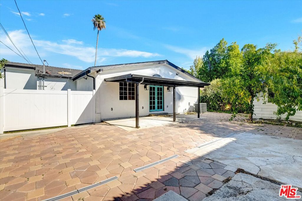 85E56D87 B28E 448D 96Dc Dfc8A3Af7744 20336 Bassett Street, Winnetka, Ca 91306 &Lt;Span Style='BackgroundColor:transparent;Padding:0Px;'&Gt; &Lt;Small&Gt; &Lt;I&Gt; &Lt;/I&Gt; &Lt;/Small&Gt;&Lt;/Span&Gt;