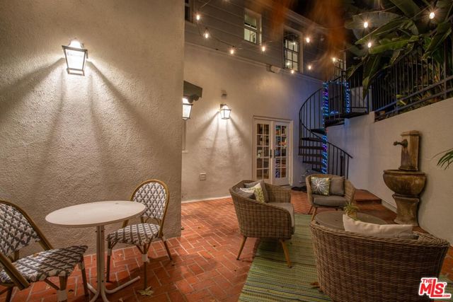 2055 Outpost Drive, Los Angeles CA: https://media.crmls.org/mediaz/85e57ef2-1a25-44bd-a3ee-669927badfa0.jpg