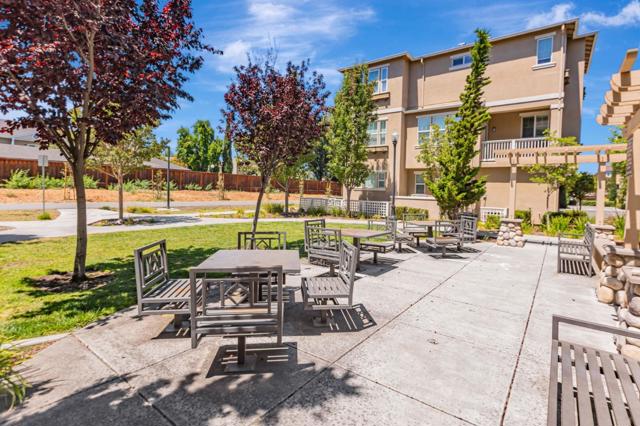 2973 Pescadero Terrace, Fremont CA: https://media.crmls.org/mediaz/85e770c8-13a6-42ae-bd25-f461884b14f2.jpg
