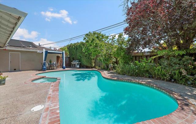 1340 Sierra Mar Drive, San Jose CA: https://media.crmls.org/mediaz/85e7912e-d68b-4050-bd3c-2bcacf92286b.jpg