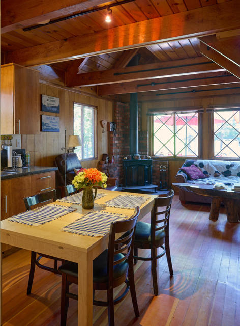 736 E Meadow Lane, Big Bear CA: https://media.crmls.org/mediaz/85e7bba1-5f32-4fc5-8a28-66e891f2d5c3.jpg