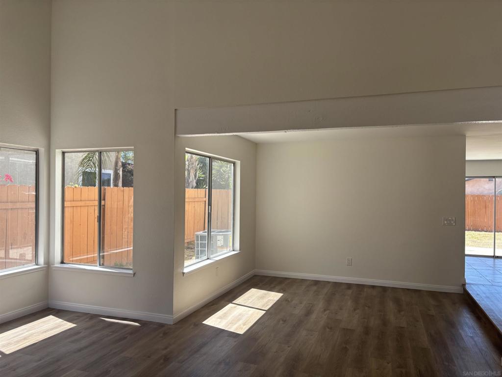 8703 Octans St - photo 9